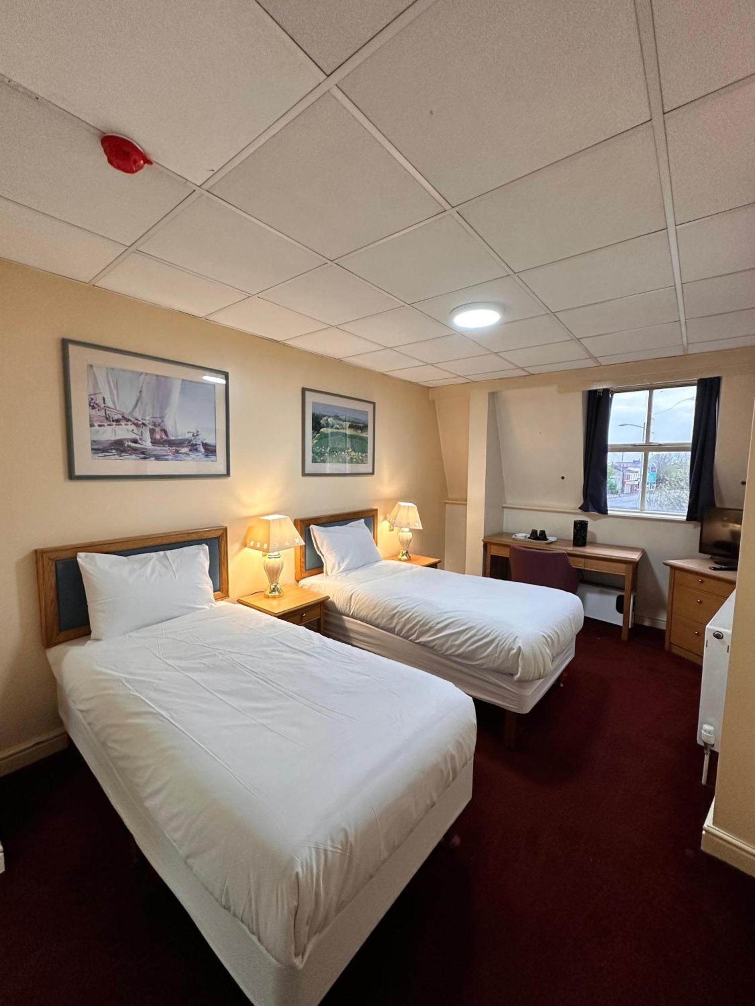 Throstles Nest Hotel Liverpool Exterior foto